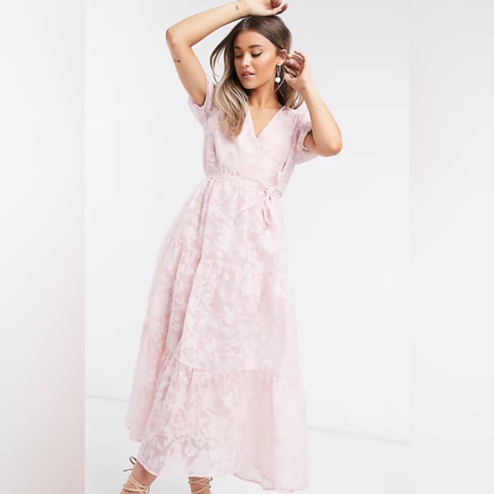 Villa organza maxi dress with puff sleeves from asos. Size 38. Like new